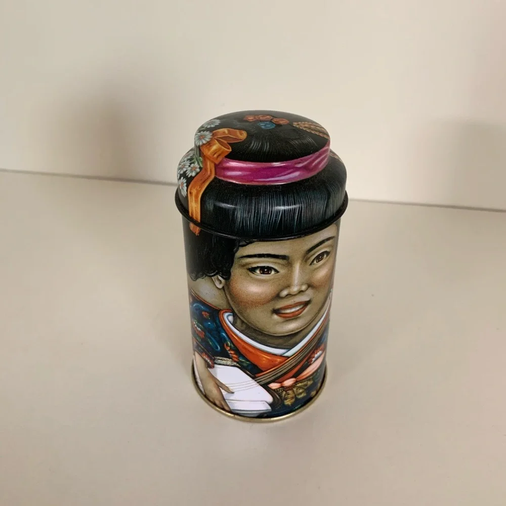 Vintage 60’s tin made in England